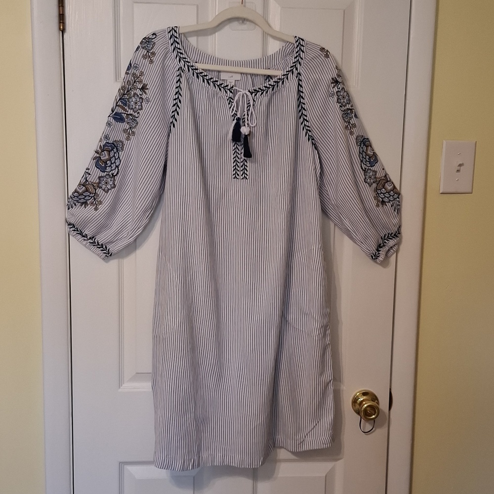 J.Jill sz S, blue & white pinstripe dress with floral embroidered sleeves